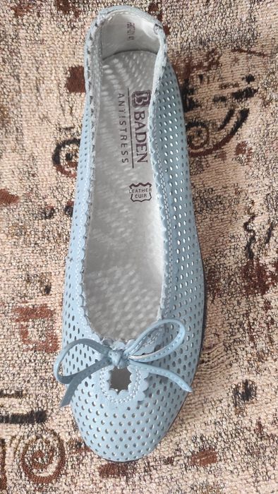 Продам летние балетки Баден новые