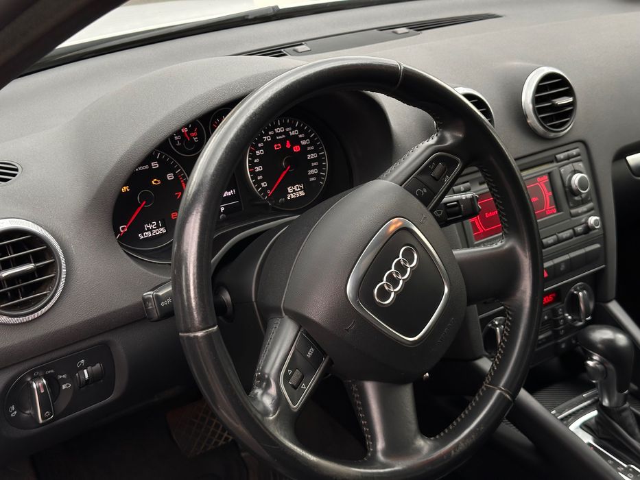 Audi A3 1.6 MPI Benzină Automată, 2010