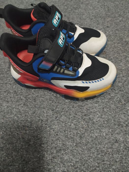 Маратонки Runners APG, Анди студио