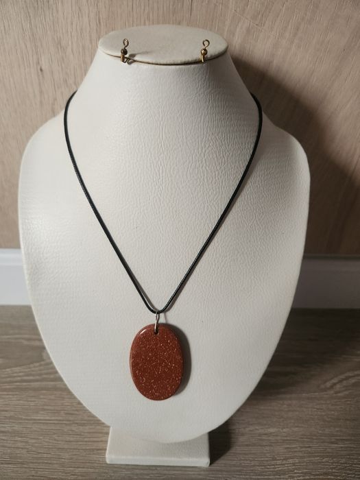 Кулон из натурального камня