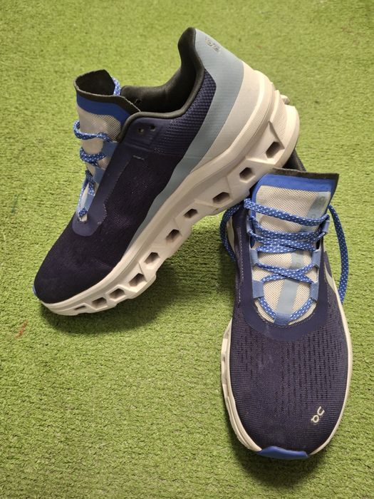 ON RUNNING  Cloudmonster- маратонки