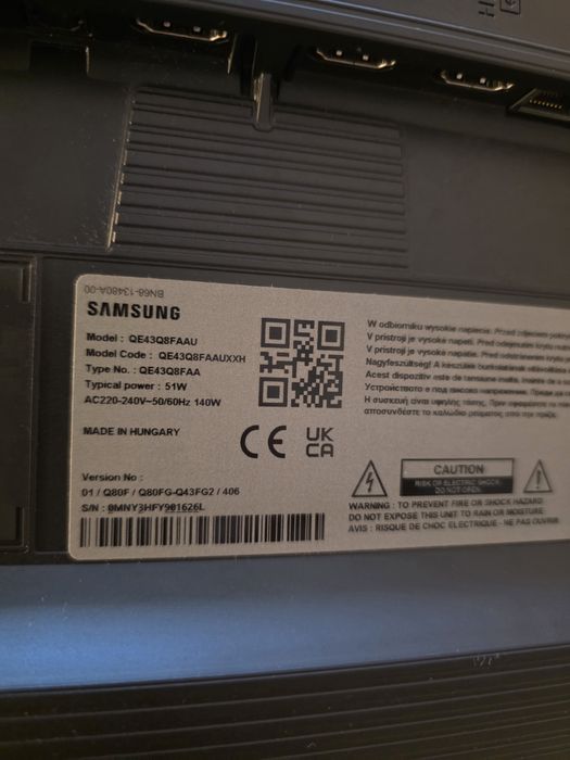 SAMSUNG 43 инча счупен дисплей