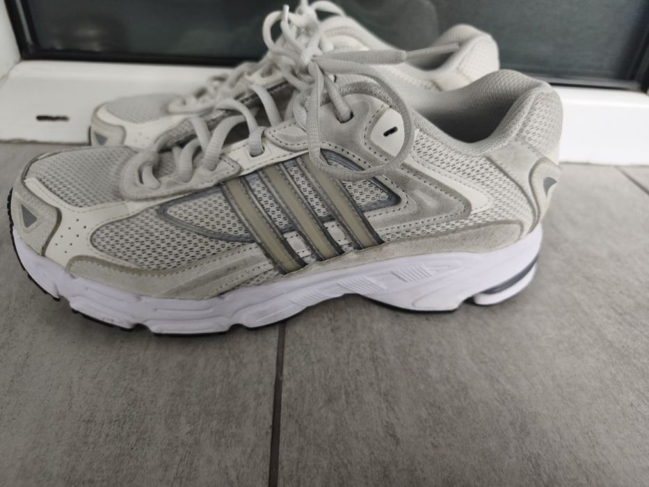 Adidas Спортни обувки 41 номер