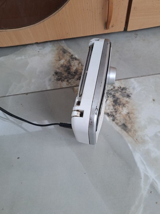 Vind radio Akai cu doua lungimi de unda