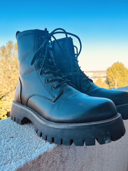 Дамски черни боти