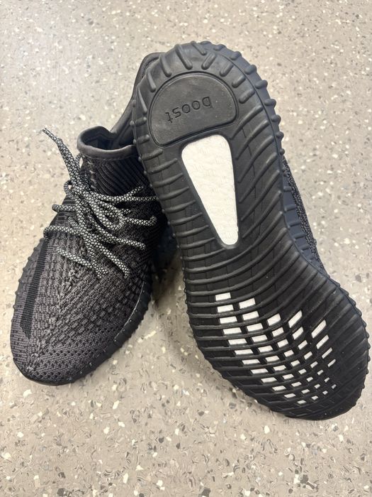 vand adidasi yeezy 350
