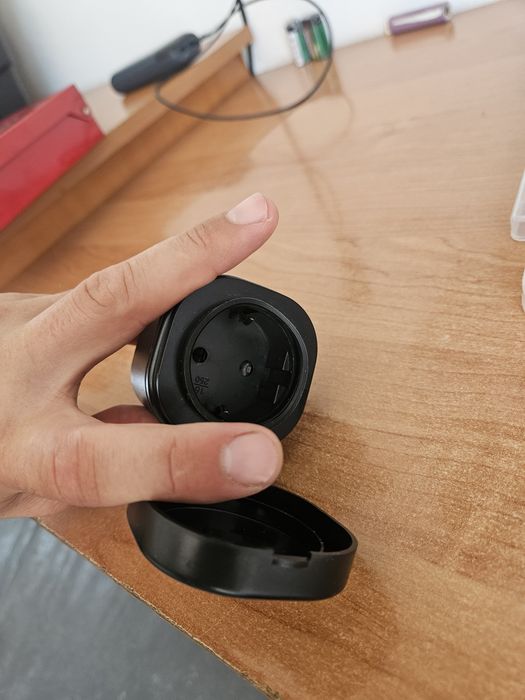 Priză Brennenstuhl 230V 3000W
Funcționează prin Wi-Fi