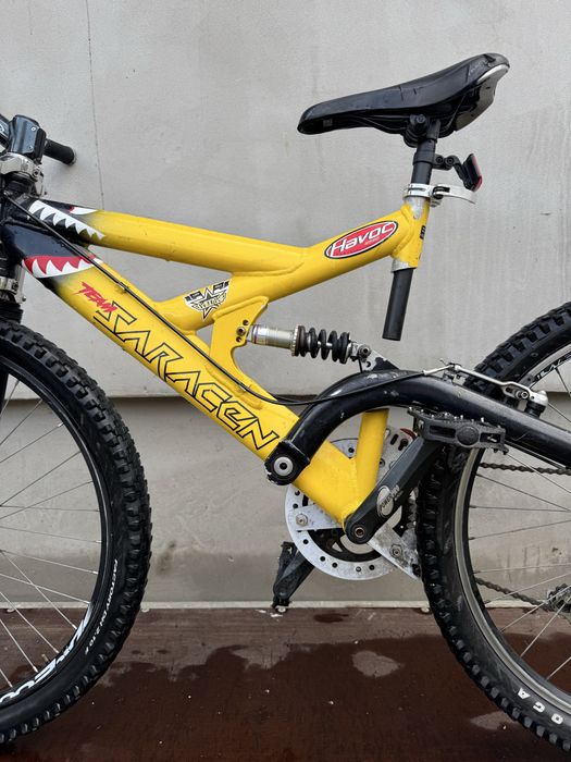 Bicicleta Saracen Havon Mountain Bike Retro Full suspension