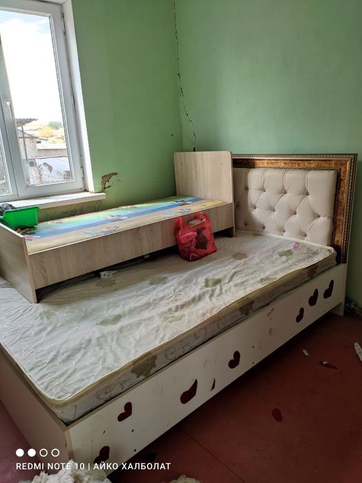 Срочно диван и шифоньер продаётся