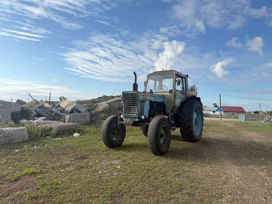 Трактор мтз с прицепом