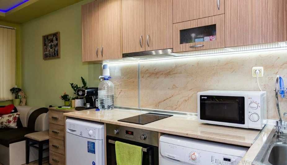 Дава се под наем Едностаен апартамент в Бургас, Меден рудник - зона А - 42 кв.м за 200 € - Снимка #1