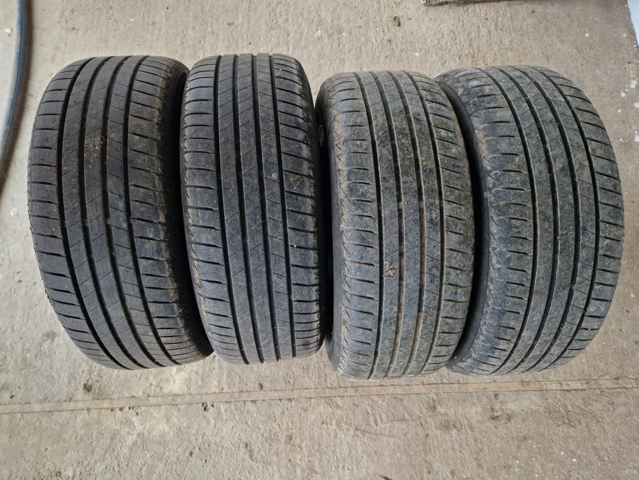 Jante aliaj Audi originale + cauciucuri de vara pe 16