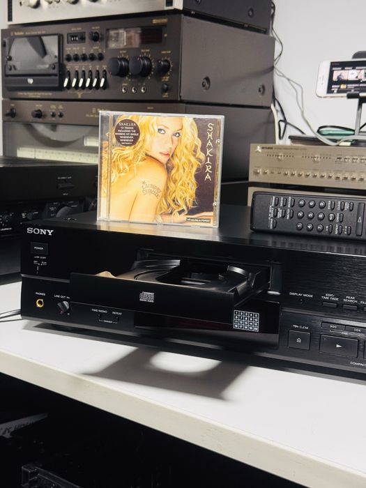 CD-player de fidelitate gama ES-SONY CDP-X303ES,telecomandă,optical