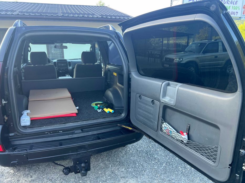 Toyota Land Cruiser J 120 autoutilitara N1