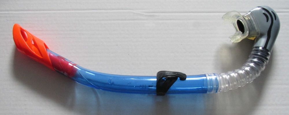 Mască de scufundare profesională, cu toate accesoriile incluse. NOU