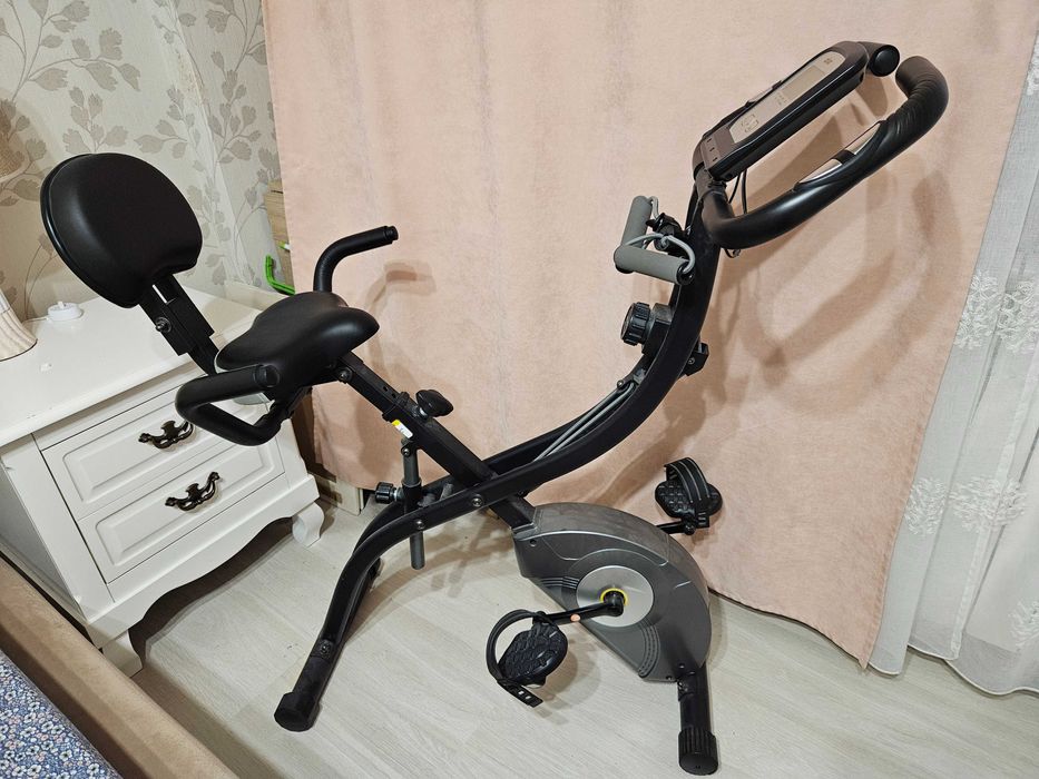Bicicleta fitness pliabila