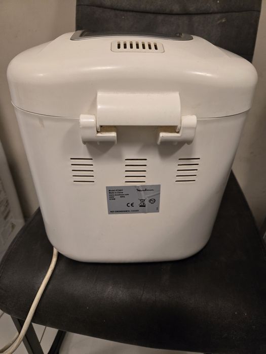 Хлебопекарна Moulinex