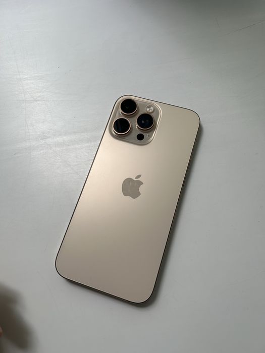 iPhone 16 Pro max