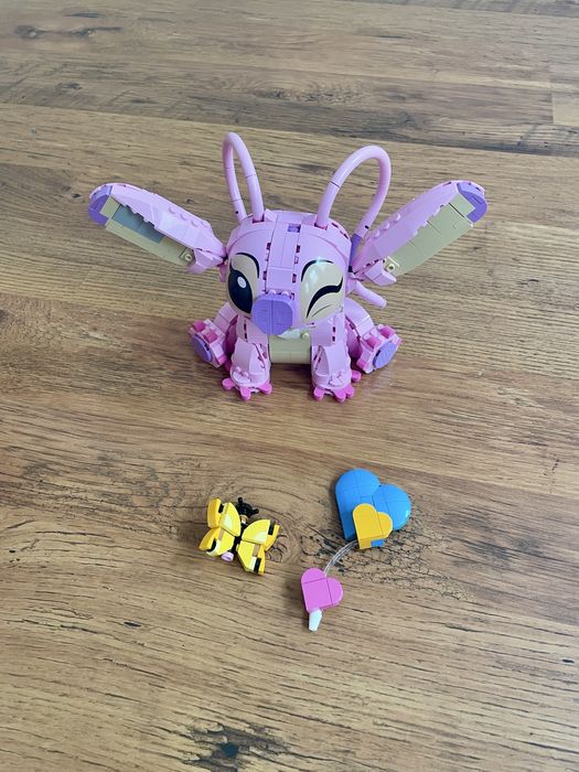 LEGO Disney 43257 - Angel (Stitch) Cu cutie și instrucțiuni