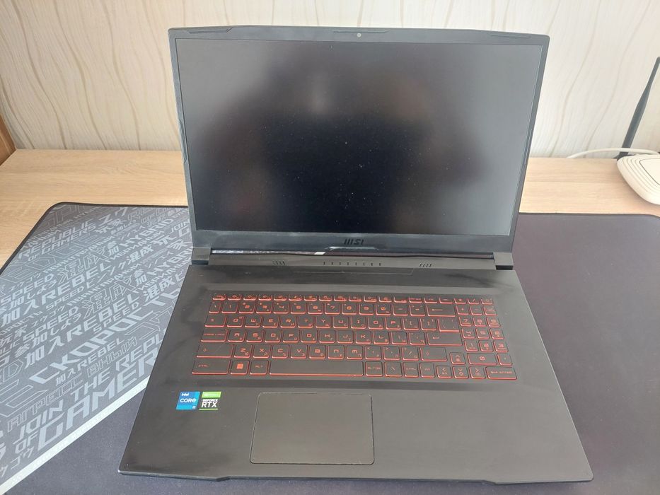 Gaming MSI KATANA 76 11UC  I7-11800H, RAM16GB