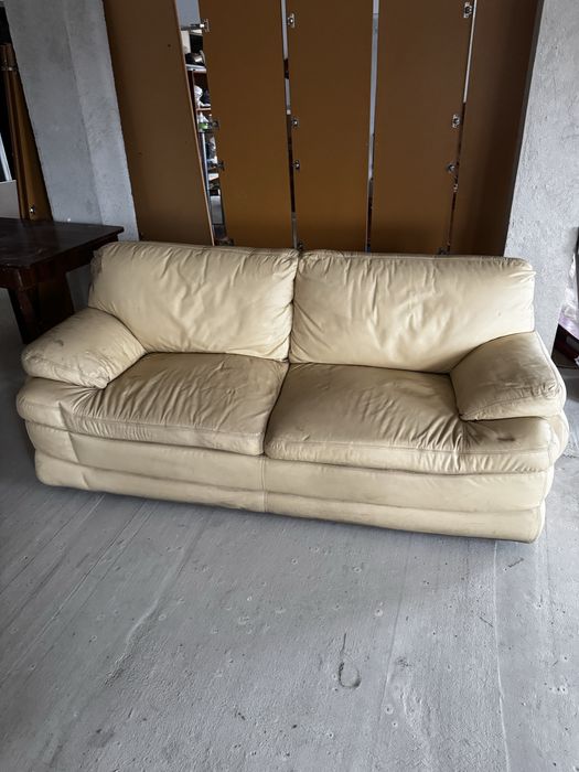 2 canapele de piele