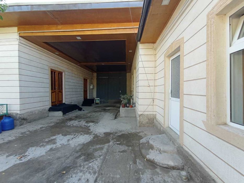 Ховли сотилади Кармана