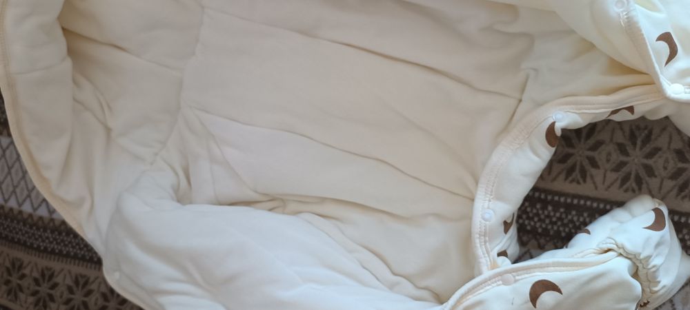 Продам детский весенний комбинезон