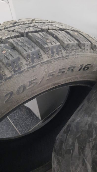 Зимние шины комплект 205/55/16