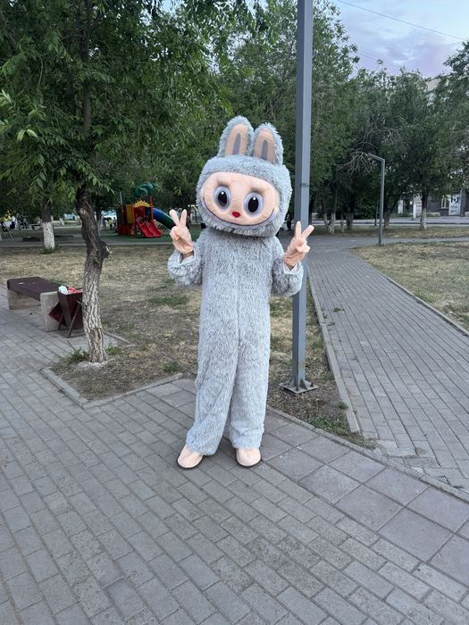 Продам ростовую куклу , костюм аниматора