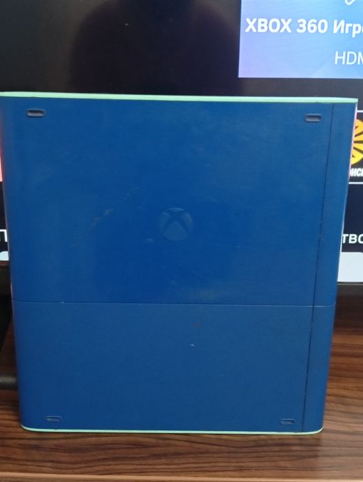 Xbox 360 e Special Edition Blue