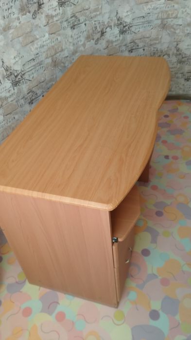 Стол    школьный
