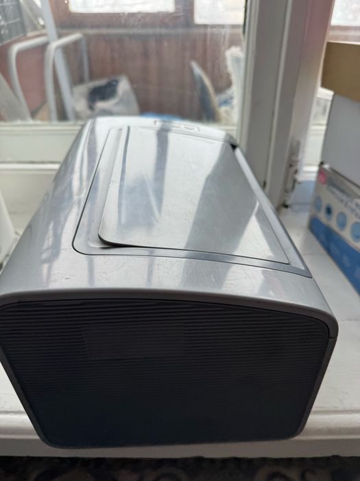 Продается принтер рабочий. Без шнура.