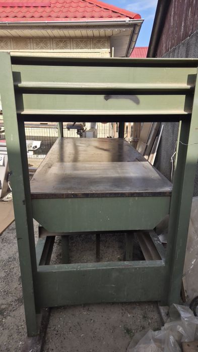 Utilaje tamplarie lemn abric ,banzic, circular ,slaif, presa, exhaustor,masina ascutit cutite abric etc