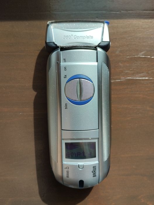 Электробритва Braun  8000