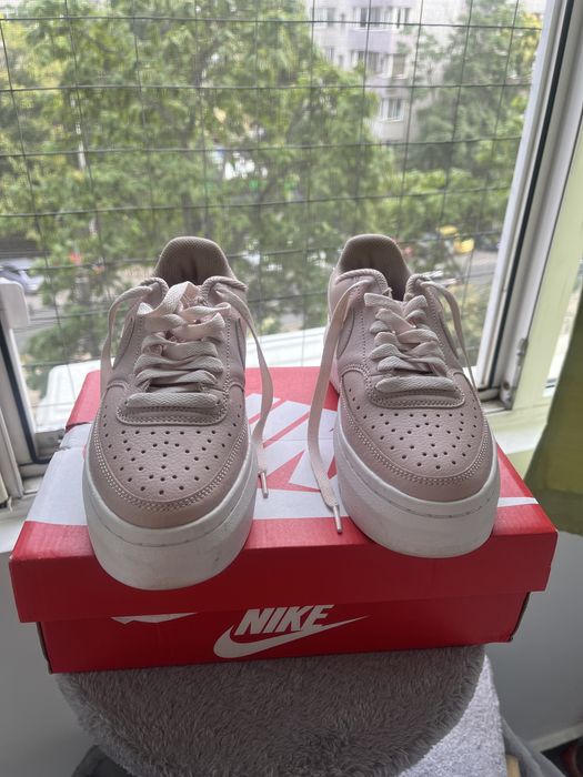 Adidasi Nike sport Court Vision Alta, 37,5 cm