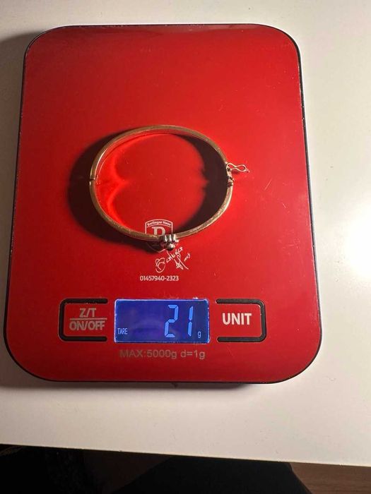 Златна твърда гривна (банжъл) - овална, шарнир