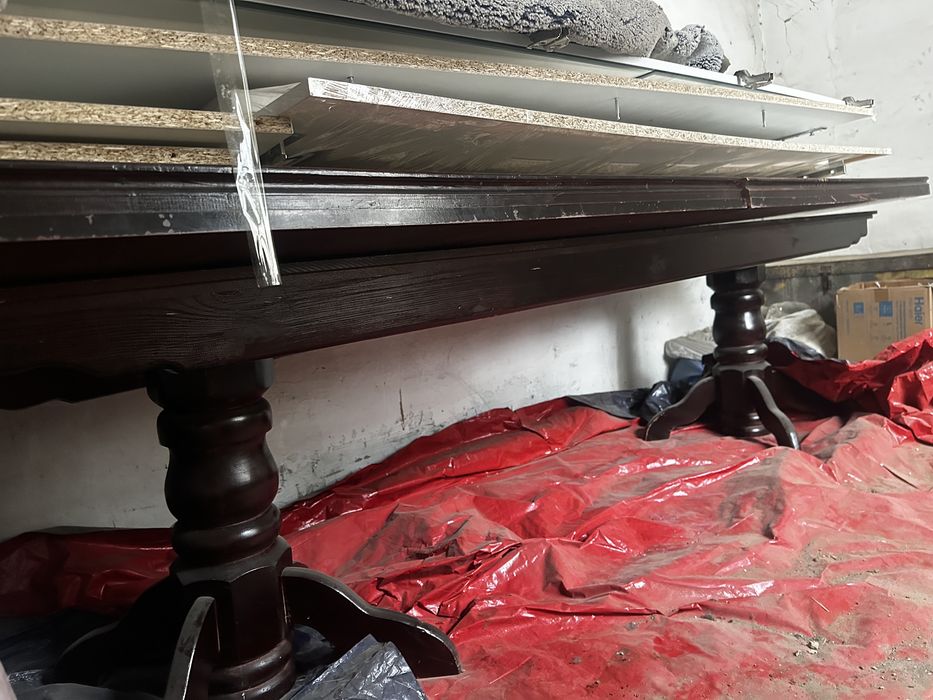 гостевой стол , стол для гостей