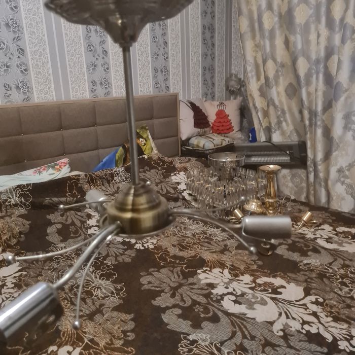 Продам 3 люстры для дома или дачи