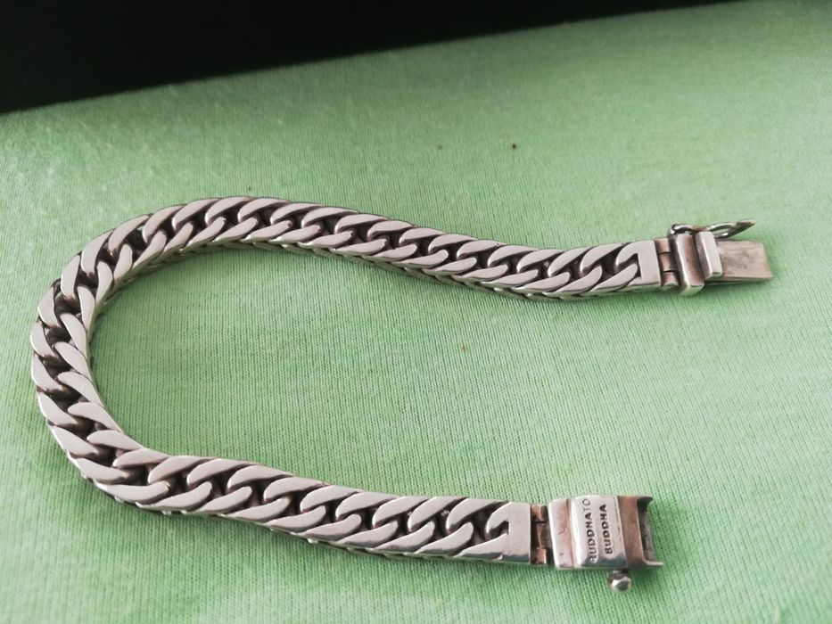 Сребро, гривна и ланец