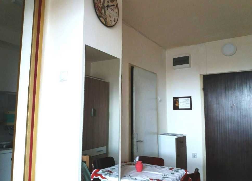 Дава се под наем Едностаен апартамент в Пловдив, Тракия - 40 кв.м за 173.4 € - Снимка #1