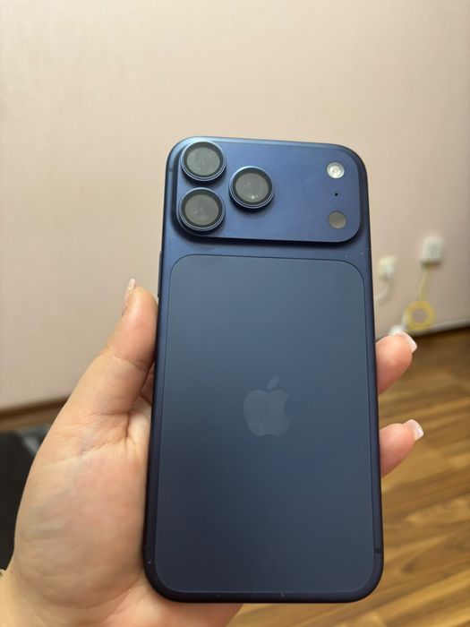 iPhone 17 pro Max256