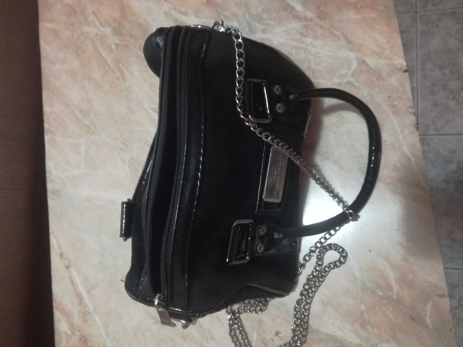 Кокетна дамска чанта