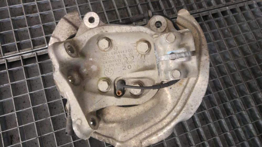 fuzeta stanga fata bmw serie 3 e90 e91 12201210