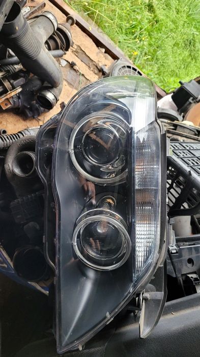 Десен фар за е65 фейс