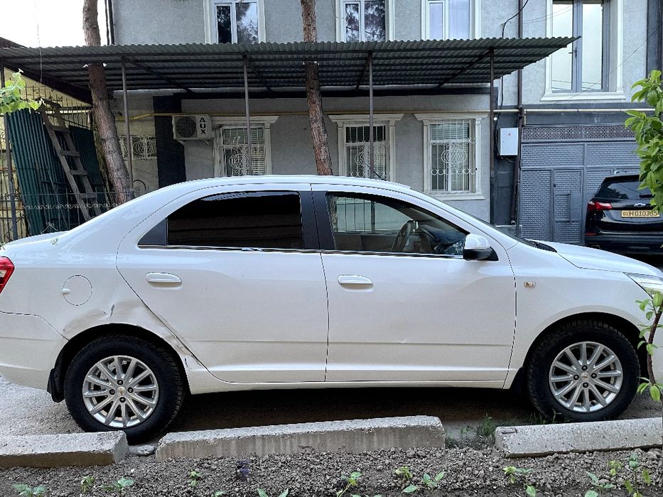 Срочно Cobalt 4 сотилади