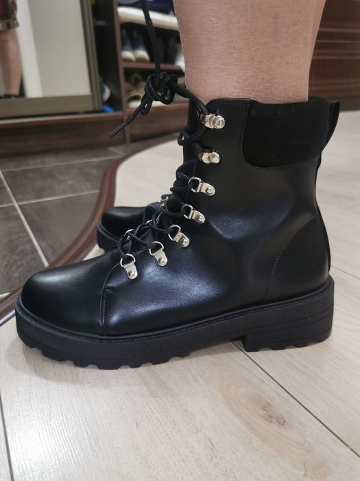 Демисезонные ботинки