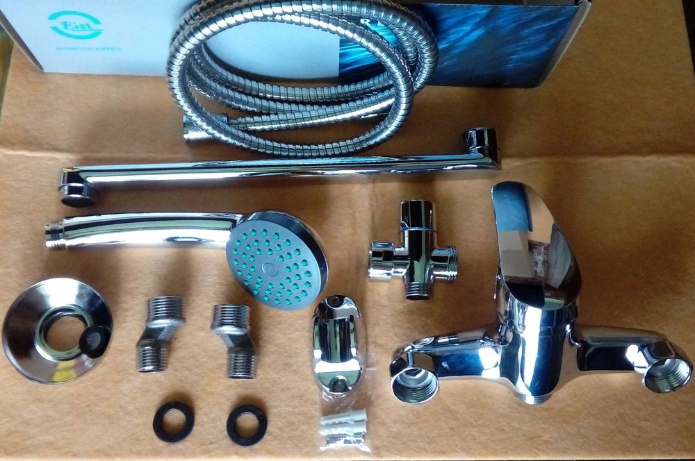 Смеситель для ванны