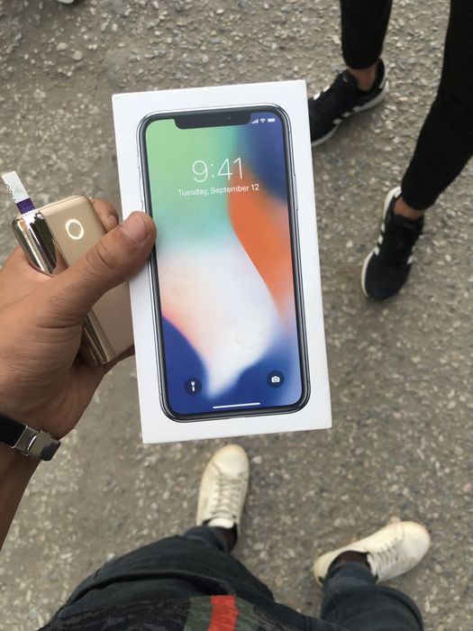 Продаётся Iphone X 64GB