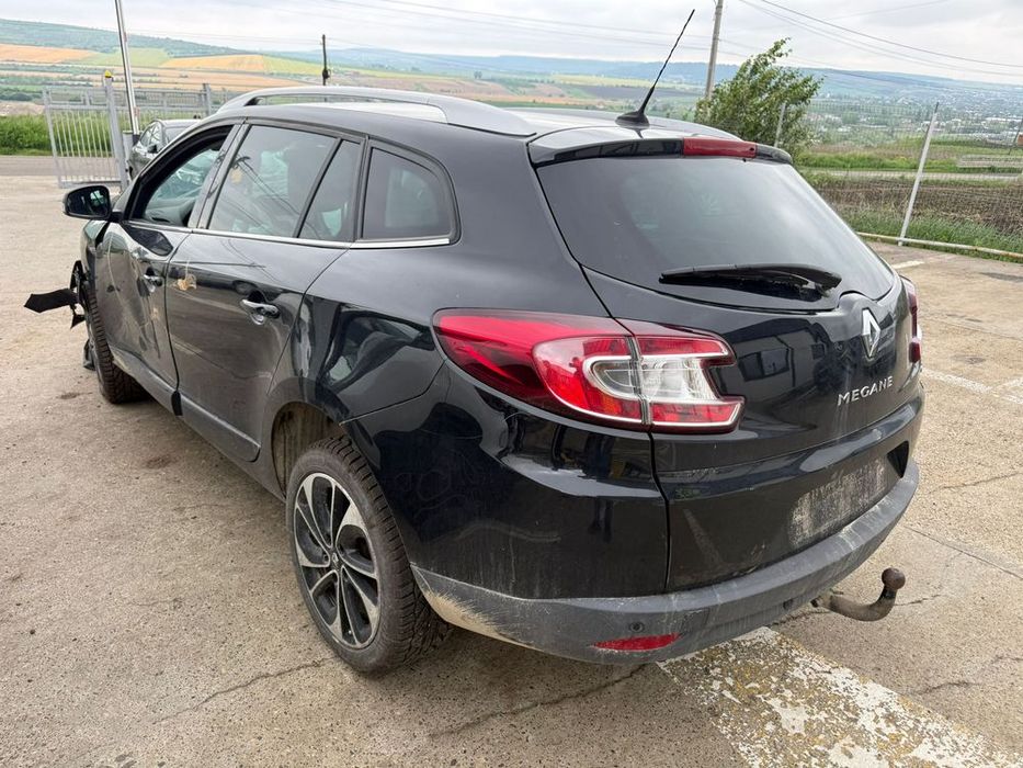 Dezmembrez Renault megane 3 facelift break negru 2014 1.6 dci R9M 402 volan stanga