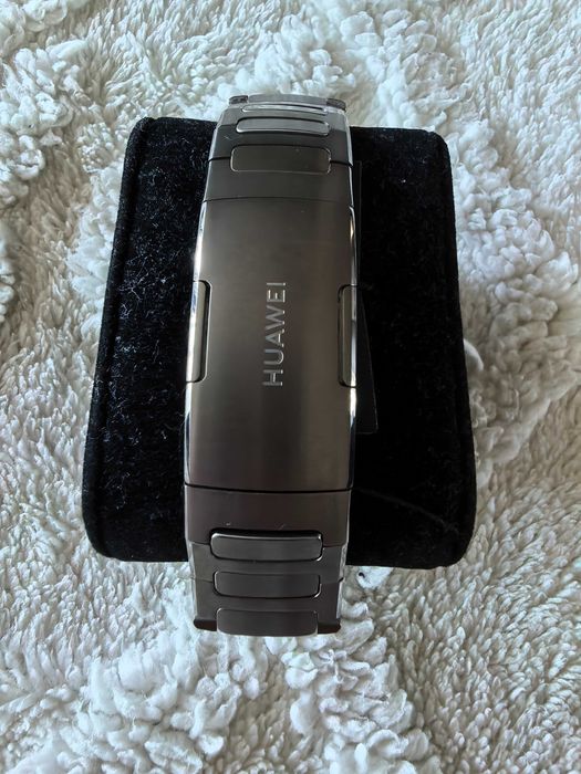 Huawei Watch 5 Titanium Body and Strap LTE